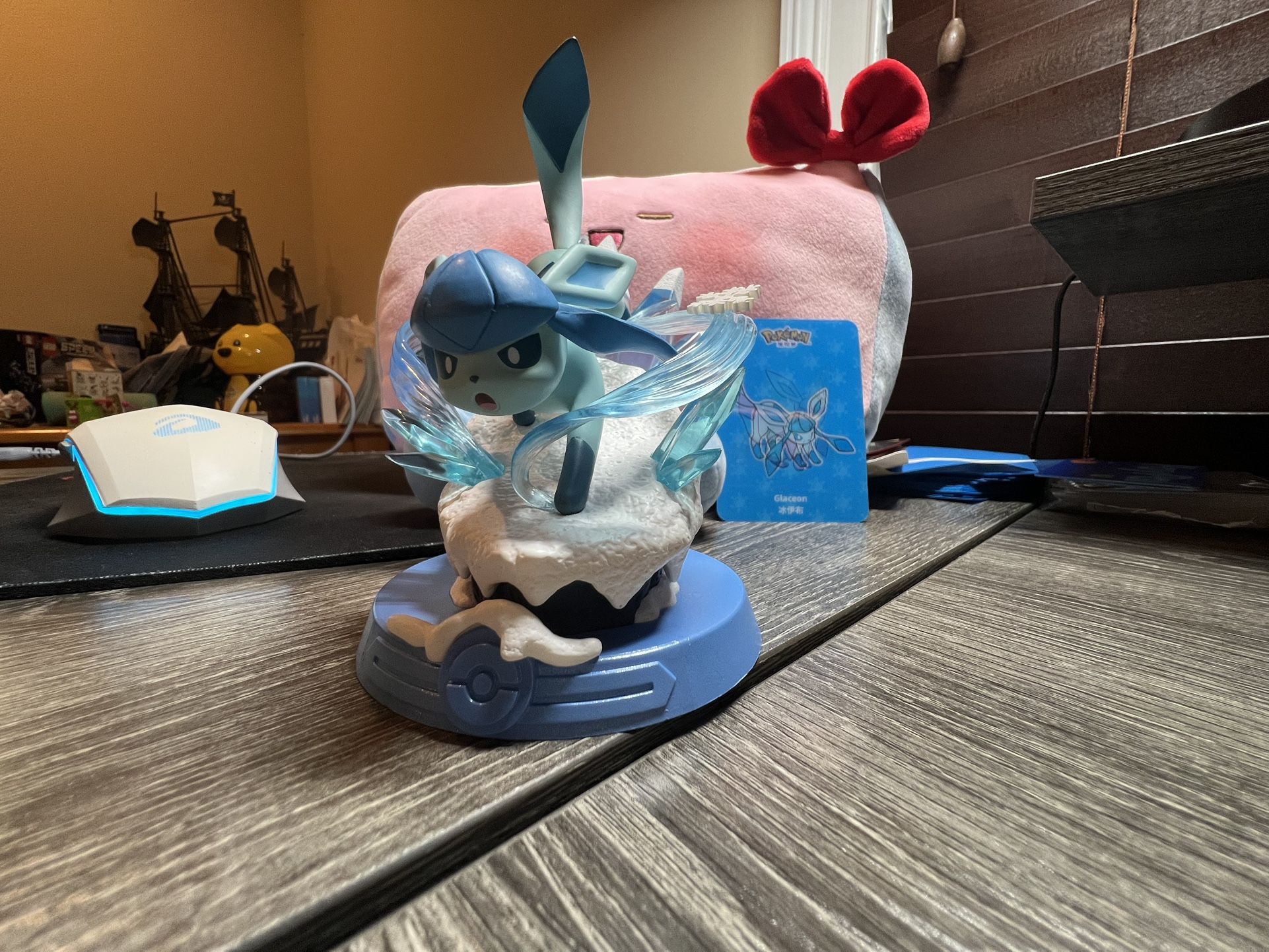 Glaceon Pokemon Figure