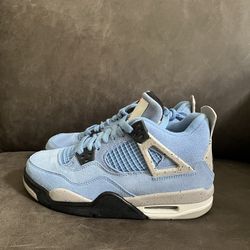 Jordan 4 Unc new size 8