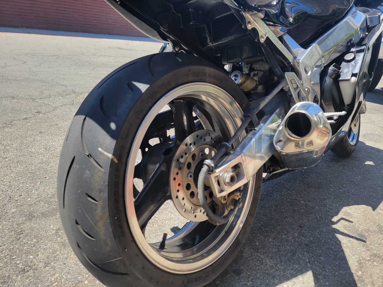 1997 kawasaki ZX7R for Sale in Los Angeles, CA - OfferUp