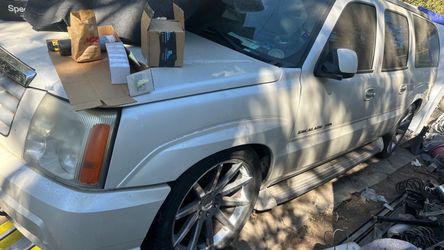 cadillac escalade parts