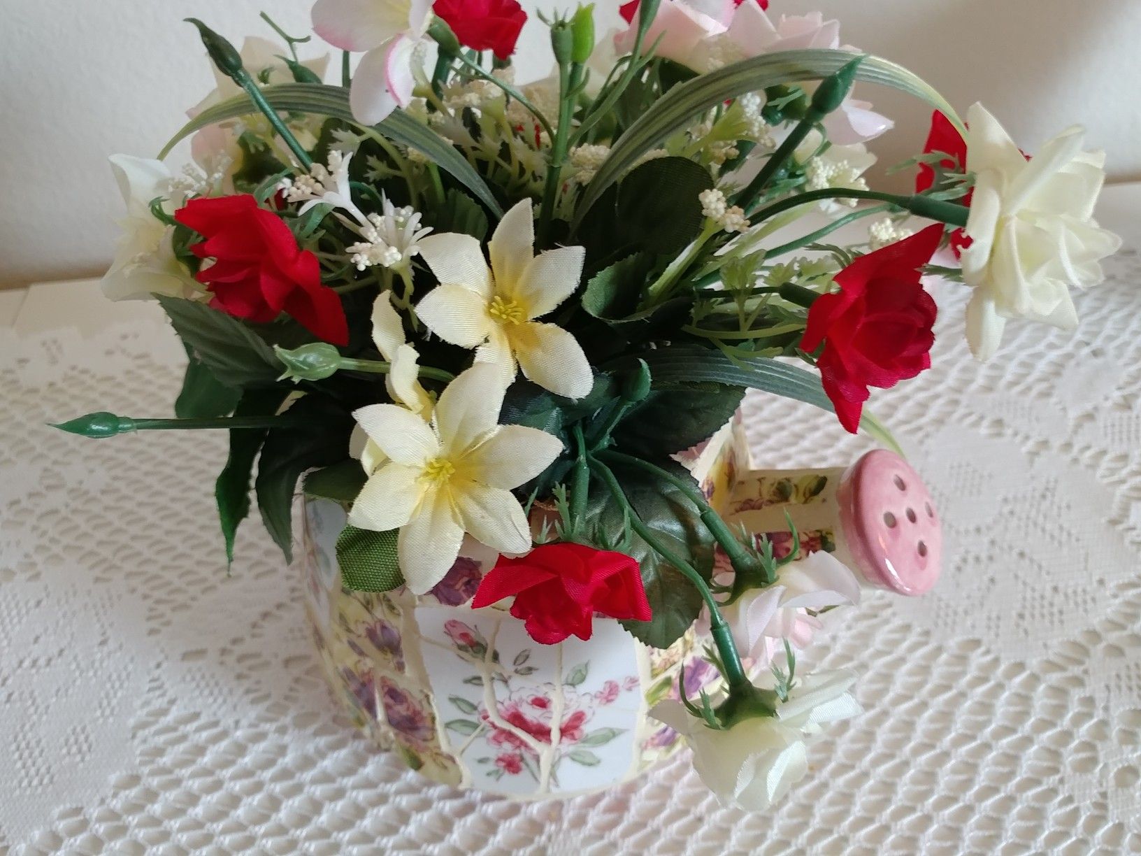 Cute ceramic tea pot flower arrangement