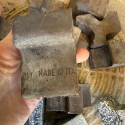 Lot of interlocking building blocks, miniature pavers or architectural components, made in Italy.