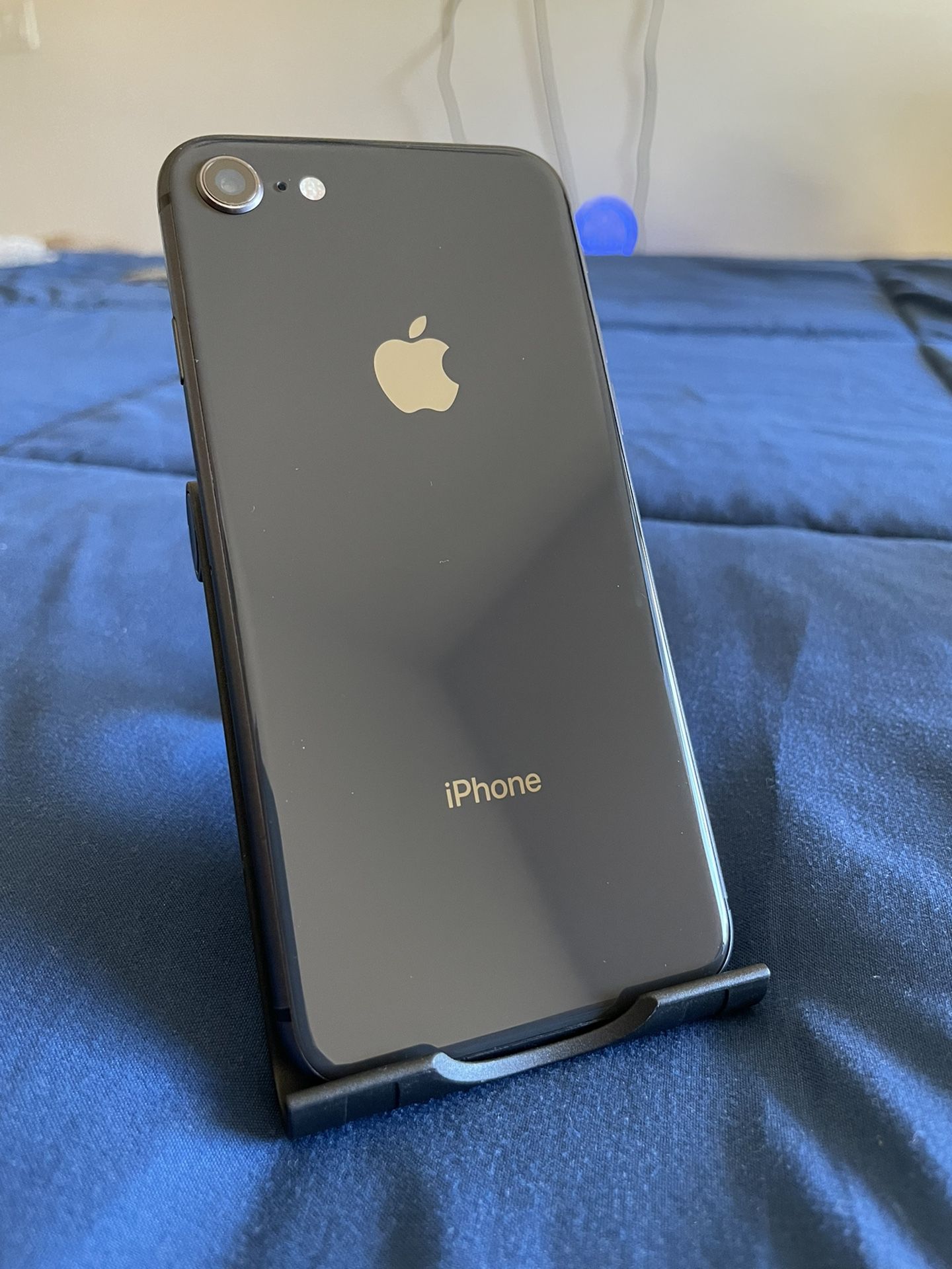iPhone 8 Unlocked