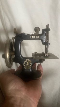 Singer sewing machine