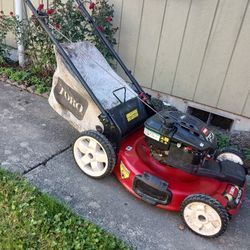 Toro Self-Propelled Lawn Mower 