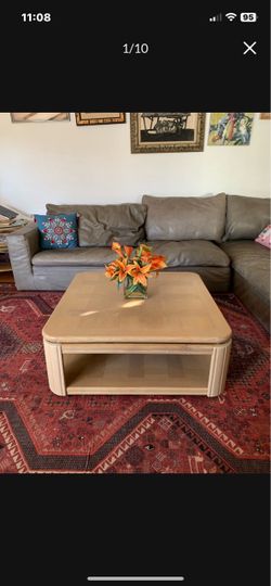 Post modern Coffee table with wheels