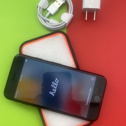IPhone 7 32 GB unlocked for all carriers 