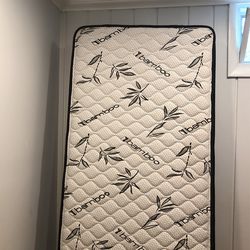 Made in USA Twin Memory Foam Mattress-Barely Used