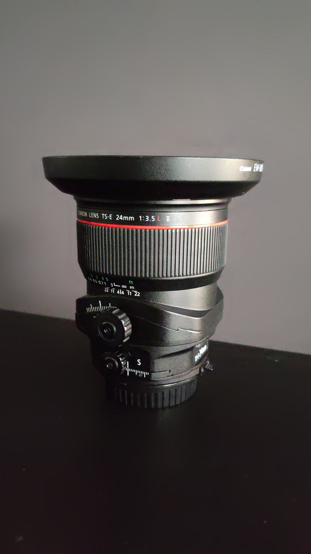 Canon TS-E 24mm f3.5L II Tilt-Shift Lens