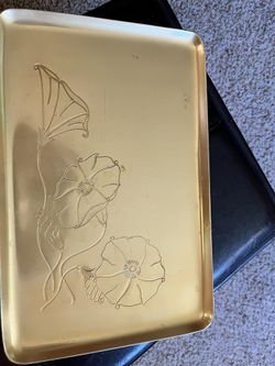 vintage Neocraft by Everlast gold-toned anodized aluminum trays featuring a morning glory flower pattern. 