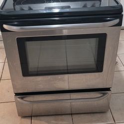 Frigidaire Appliances Combo