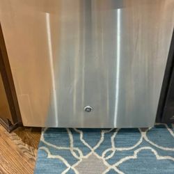 GE stainless Steel Dishwasher 