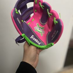 Franklin Kids Baseball Glove
