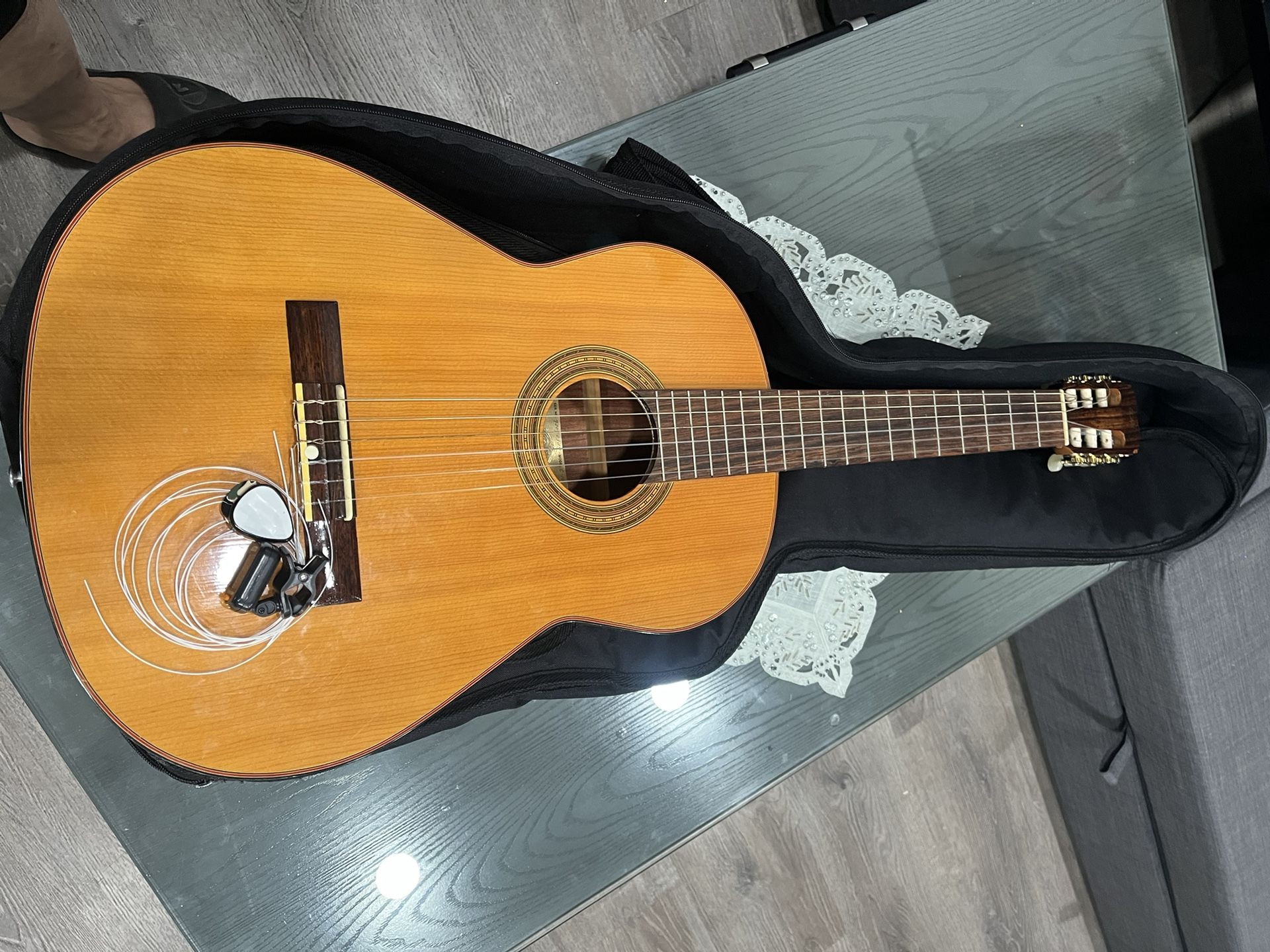 CONN C-10 Classical Acoustics Guitar With Case