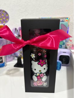Customized cups