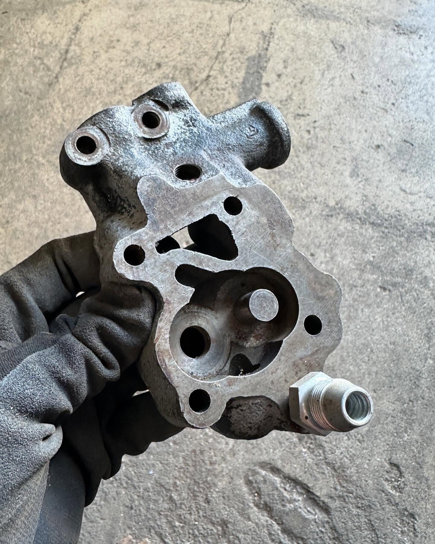 1(contact info removed) Panhead Oil Pump