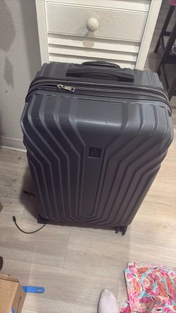 Suit case
