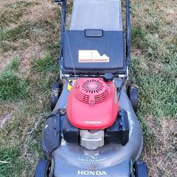 Honda Commercial Recycler Mower
