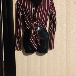 In Excellent Condition Size Medium Can Wear Tied Or Down