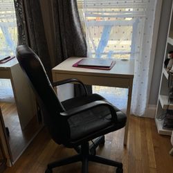 Desk And Chair 