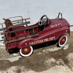 Antique fire engine