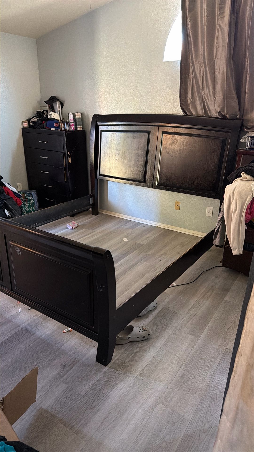 Used Frame Spring Bed Free California King Bed Frame and Box springs for Sale in Fontana, CA ...