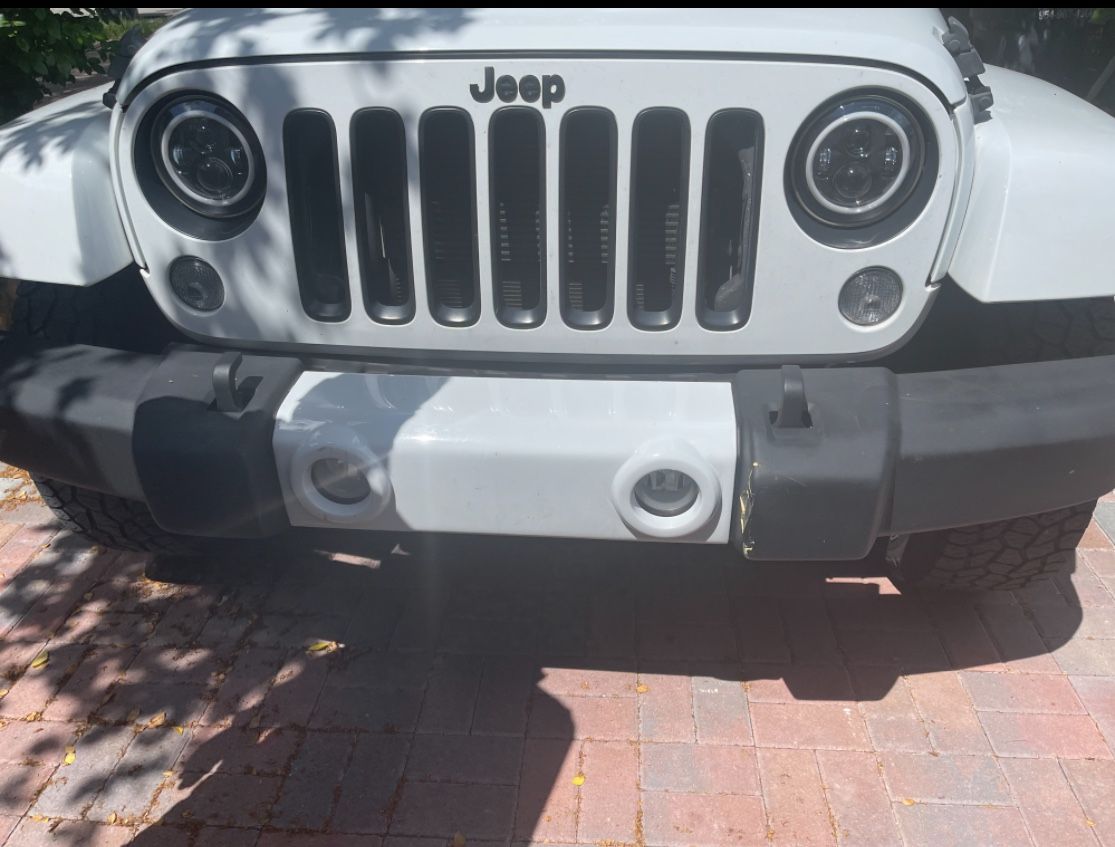 Jeep Wrangler Front Bumper Complete 
