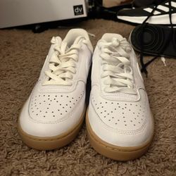 Nike Court Vision Low sneakers in white with a gum sole