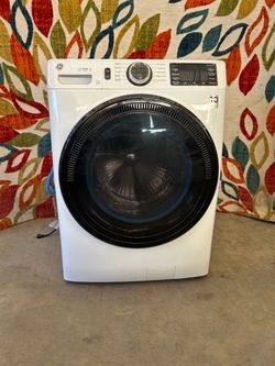 GE washer laundry