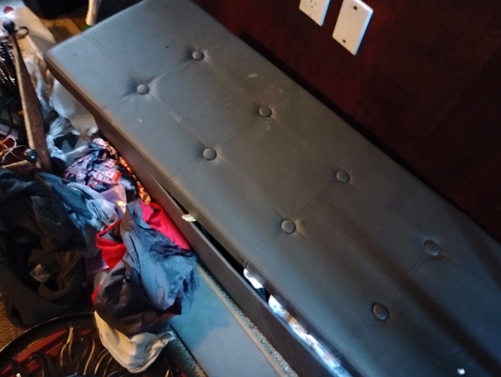 Gray Collapsible Sturdy Storage Bench