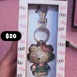 Hello Kitty Keychain 