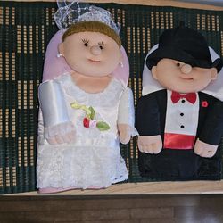 Bride and Groom cooking mittens brand new