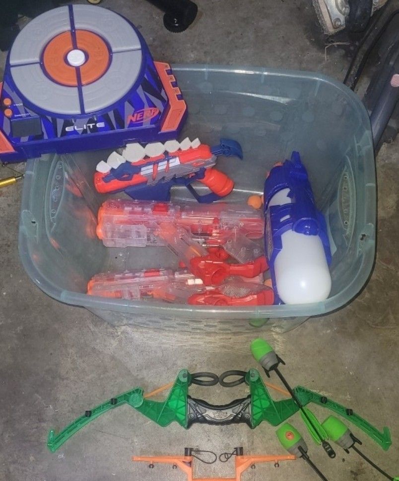 NERF & ZURU BLASTERS, BOW & ARROWS, TARGET BUNDLE