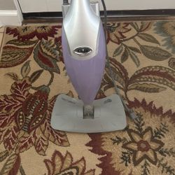 Shark Floor Steamer/cleaner 