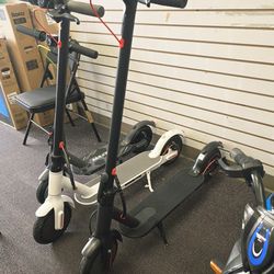 Electric scooter.  25kmh , great for big kids and adults cash offer