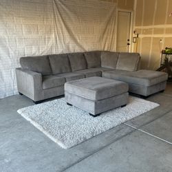 ✅Free Delivery - Gray Sectional Sofa + Matching Ottoman
