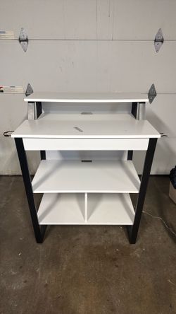 Standing desk