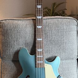 Epiphone Jack Casady Signature Bass in Pelham Blue