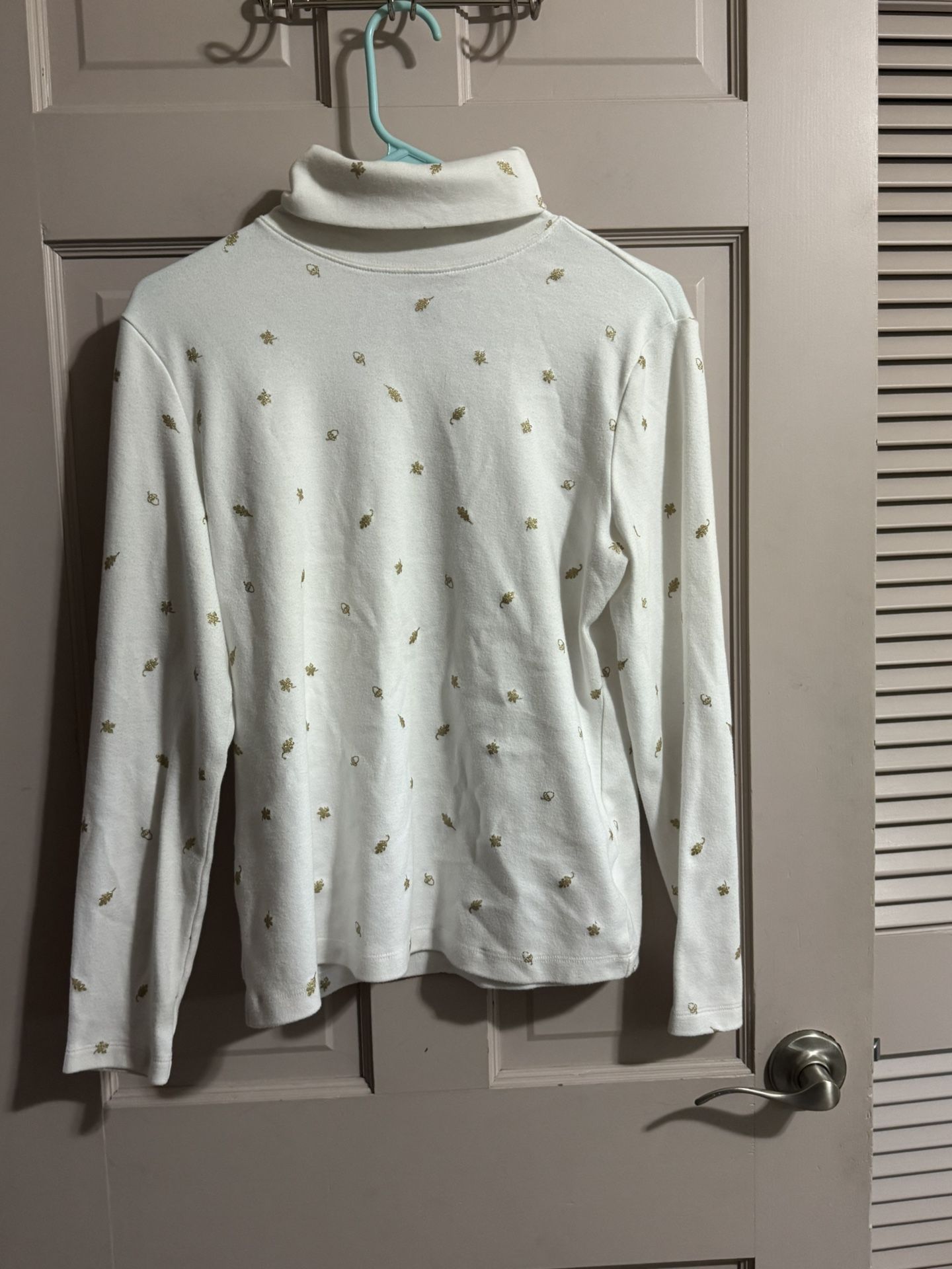Karen Scott Gold Leaf Turtleneck Long Sleeve Size Medium