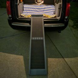 WeatherTech PET RAMP - High-traction Foldable PetRamp