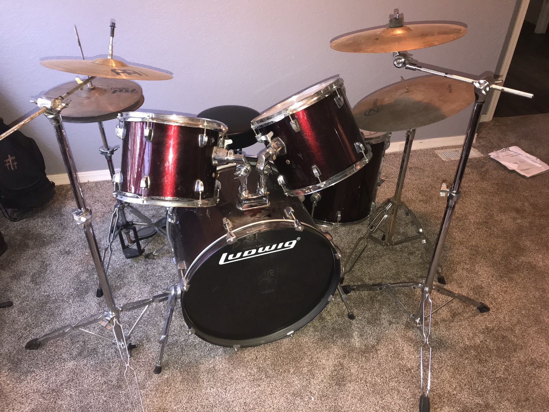 Ludwig Accent GS 5 piece drum set. Includes cymbals, stands, and throne.