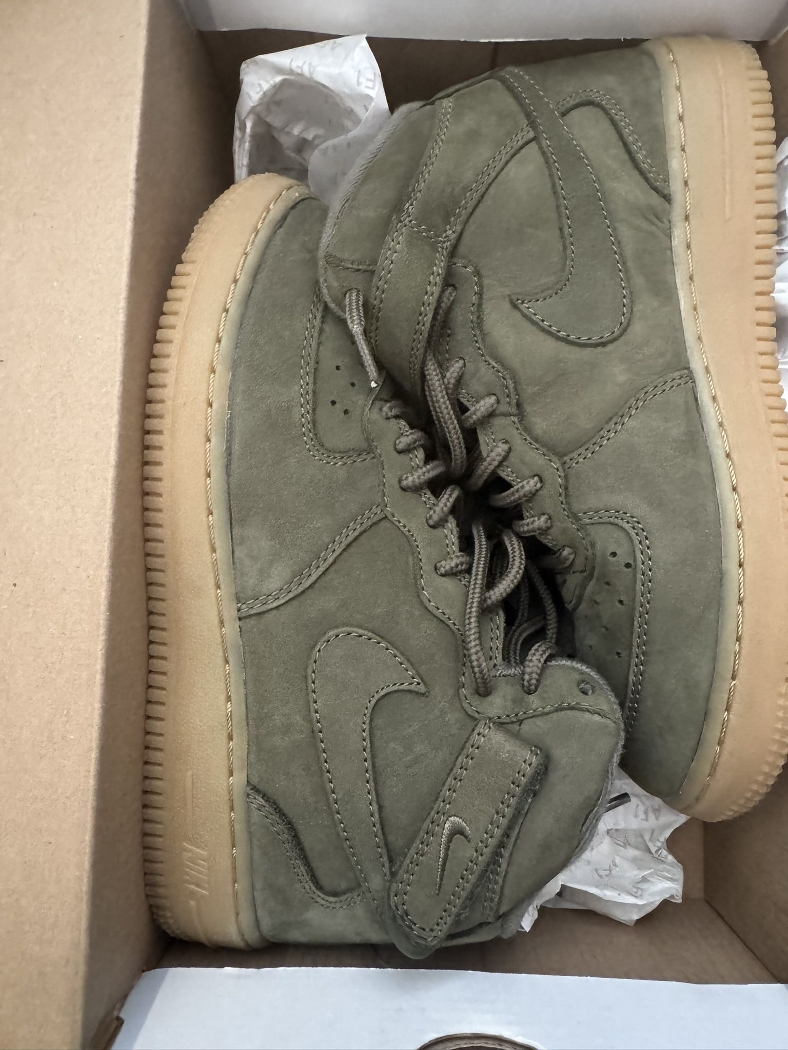 Air Force One (Mid)