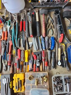 Many tools and more construction items. Offers?