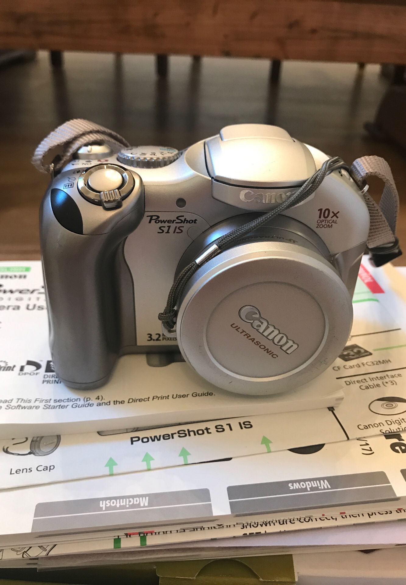 Canon powershot S1 digital camera