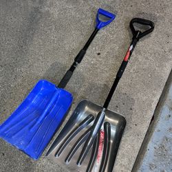 Small car snow shovels