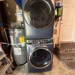 Year Old GE smart Front Load Washer And Dryer 