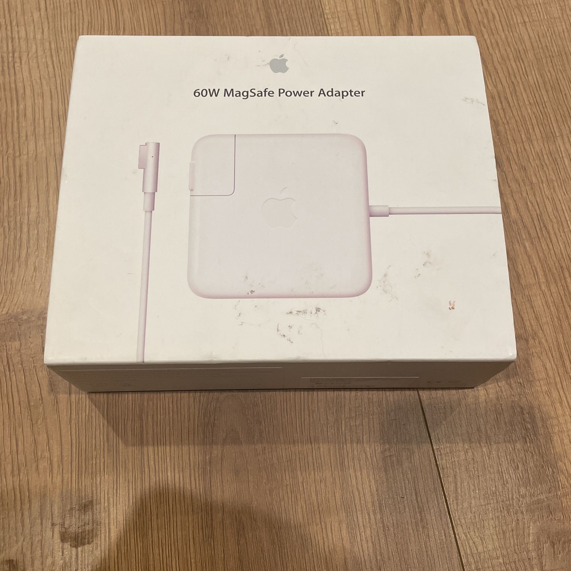 Apple MacBook 60W MagSafe Power Adapter
