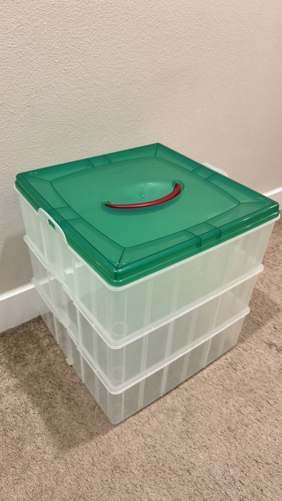 Snapware Snap N' Stack Square 3 Tier Seasonal Ornament Storage Container 13 x 13 in