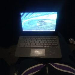 Used Hp Chromebook. In Working Condition