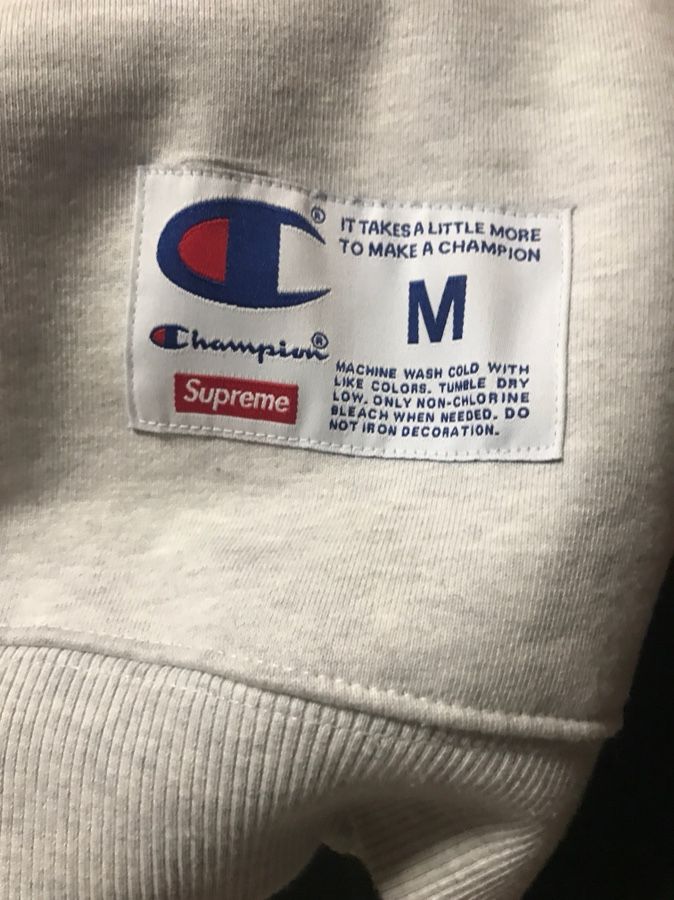 Supreme/champion authentic crewneck